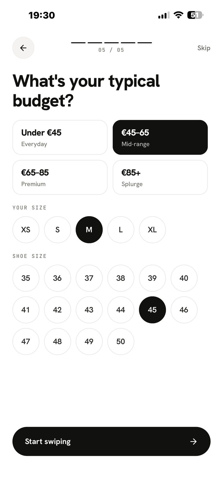 Profile screen with a typical budget selected, clothing size M and shoe size 45